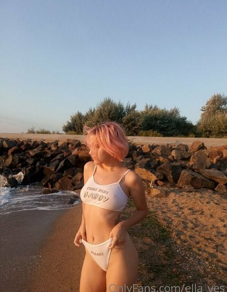 elly yes 裸のポルノスター ギャラリー