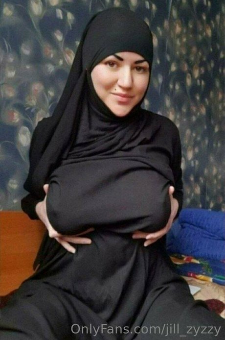 jill zyzzy ヌードスター 写真