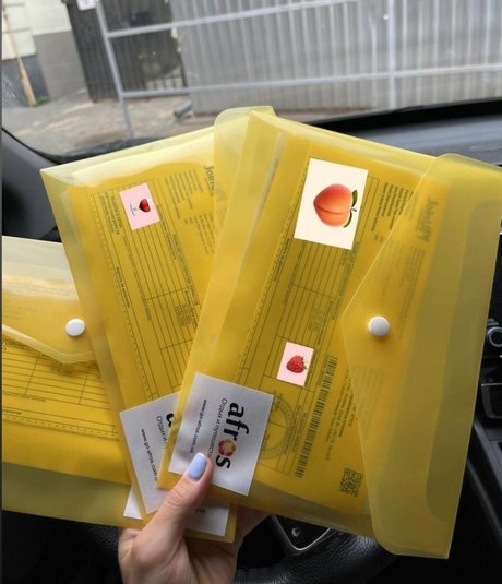 乳首オーガズム オンリーファンズ トップ 画像