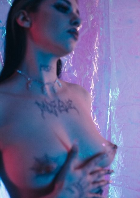 Laura Serafin セクシーなポルノスター アーカイブ