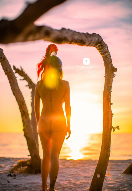 弁護士オンリーファンズ 無料 写真