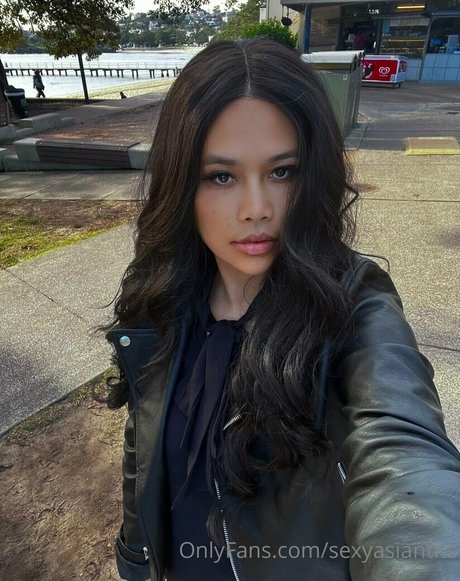 sexyasiantits ポルノスター 写真