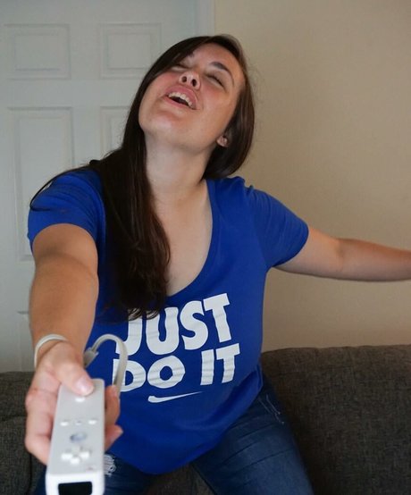 Stef Juicy ポルノモデル アーカイブ