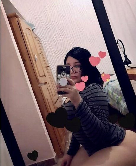 Pekeasmr アダルト女優 写真