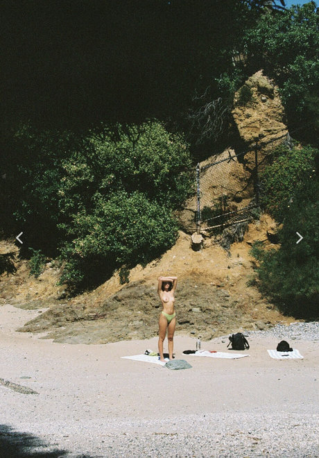 spiralingxlonely ポルノスター ヌード 写真