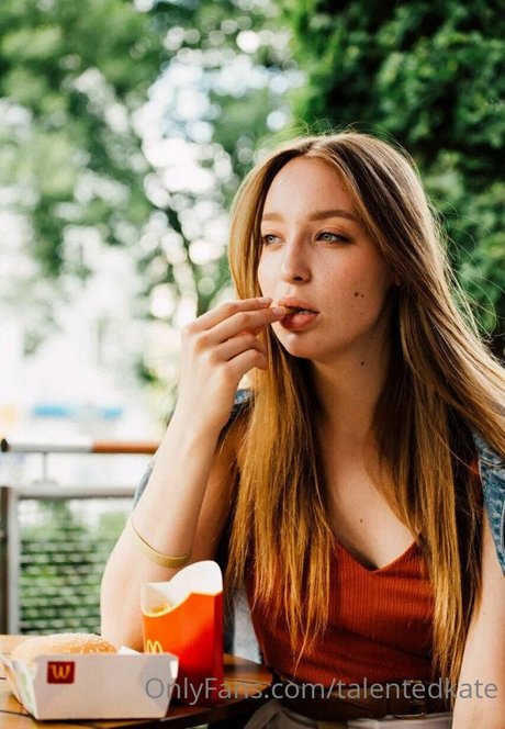 JOI オンリーファンズ ホット裸 写真