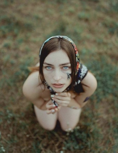 Olia Malyuchenko 無料モデル 画像