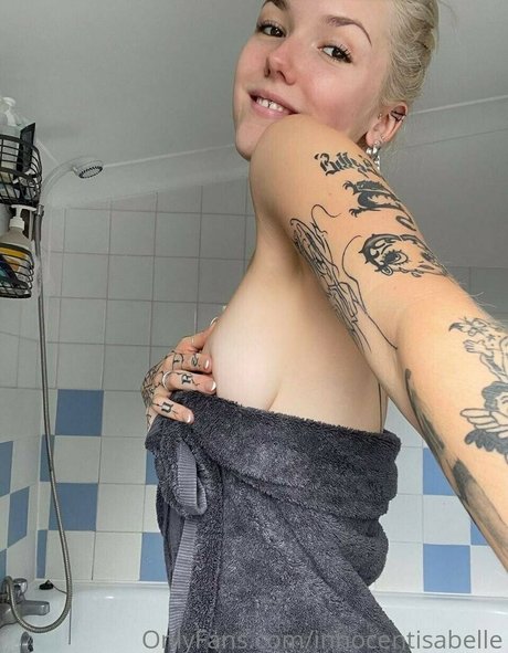 Innocent Isabelle トップスター 写真