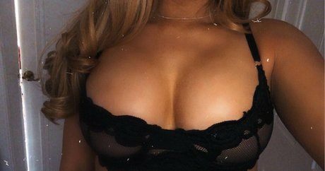 オタクプリンセスオンリーファンズ 無料ポルノ 画像