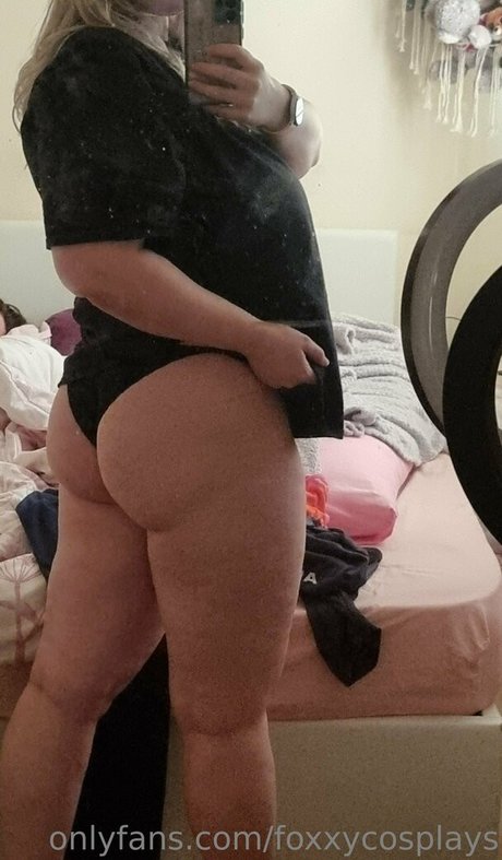 ofcfoxxy ポルノスター 写真