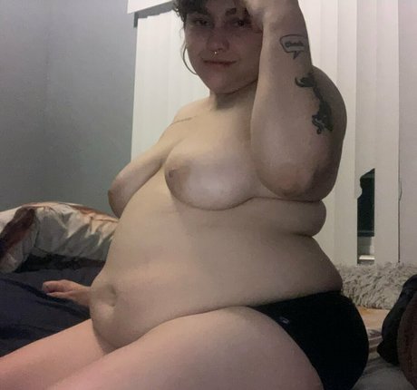 いちごミルクオンリーファンズ ポルノ 画像