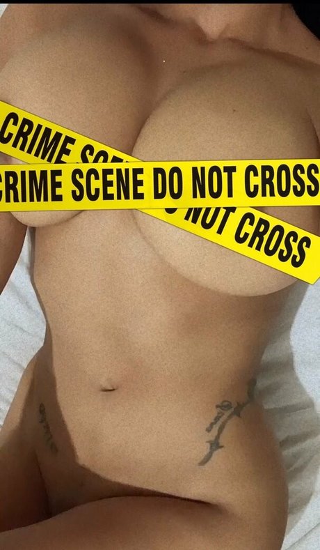 巨乳ストリップオンリーファンズ ポルノ 写真