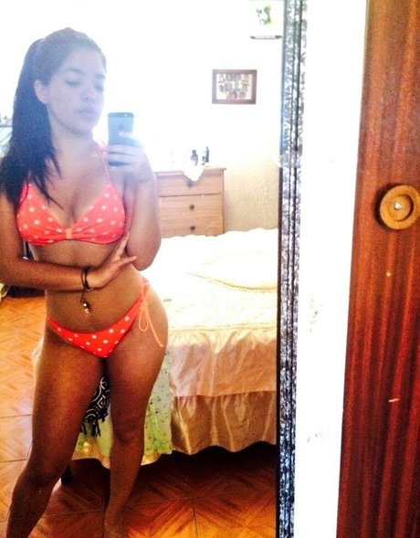 K skye13 ポルノスター HD 写真