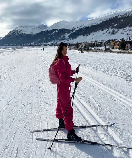 カウガール POV オンリーファンズ ポルノ 画像