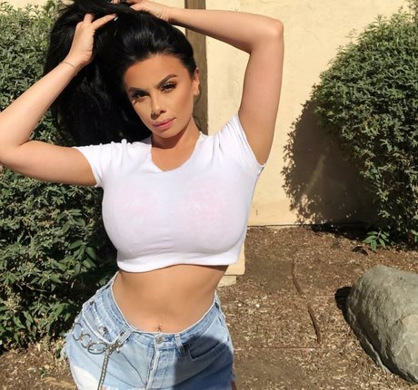 Jordan Taverner 完璧なモデル ギャラリー