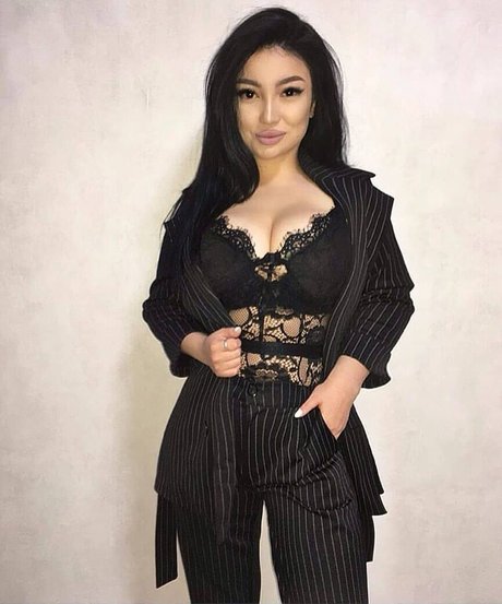 セクシーな妻オンリーファンズ ホットヌード 写真