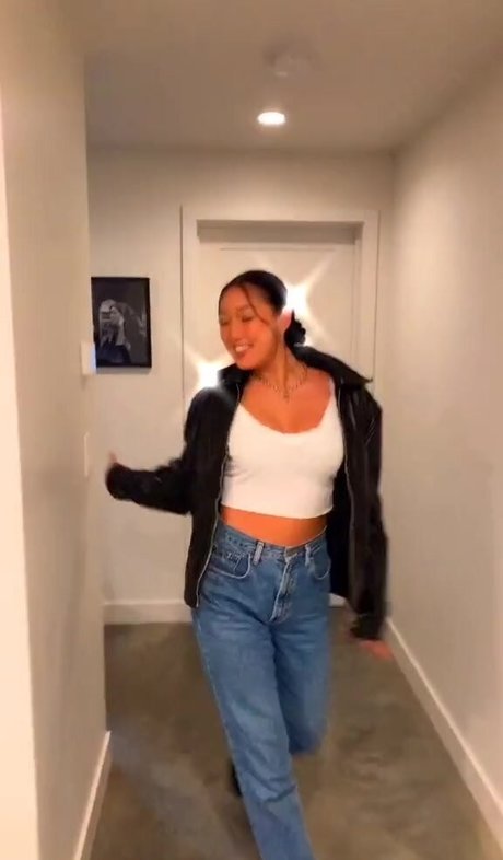 Holly Youpa 素敵な女優 写真