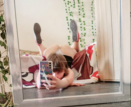 熟女 2P オンリーファンズ 無料ヌード 画像