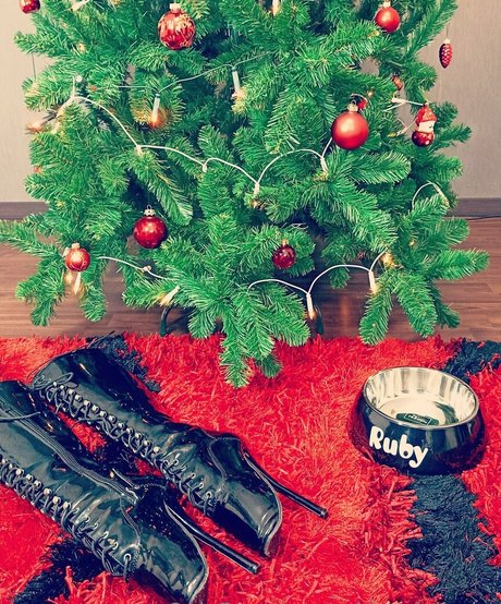 rubberdollruby ヌードのポルノスター 画像