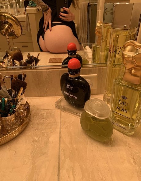 dinogurl666 セクシーモデル 写真