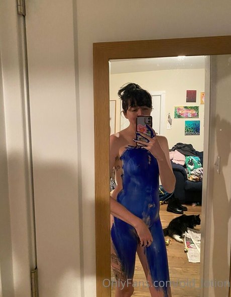 教室オンリーファン 裸 写真