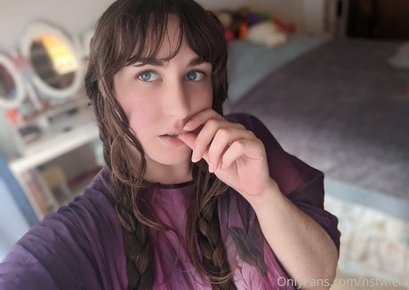 巨乳アマチュアオンリーファンズ ポルノ 写真