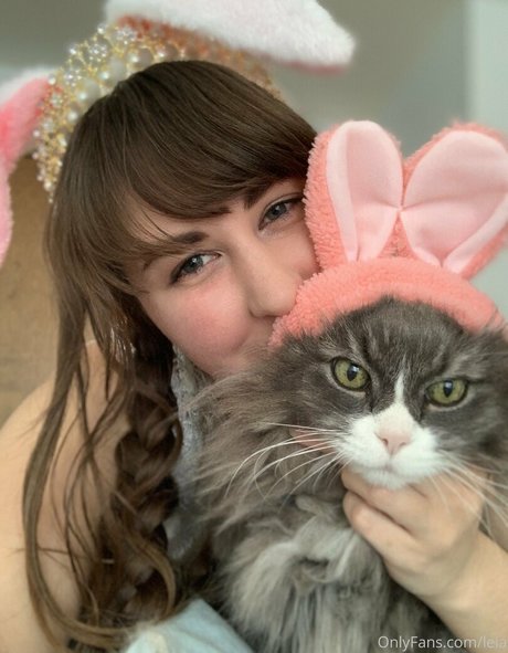 ストリップショー オンリーファンズ セクシー裸 アーカイブ