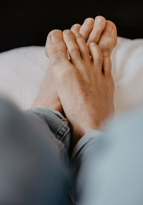 male feet uk ヌードスター 写真