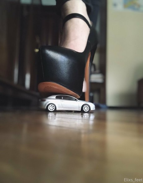 足の裏3P オンリーファンズ 無料ポルノ ギャラリー