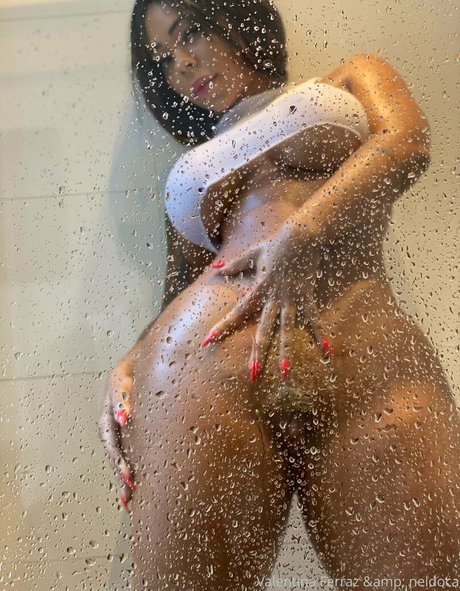 valentinaeneidoca ポルノスター ヌード 画像