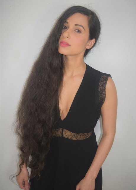 アジアの有名なオンリーファンズ トップ 画像