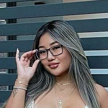 W indy ポルノモデル 画像