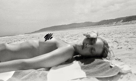 スキニーモデルオンリーファンズ 無料 写真