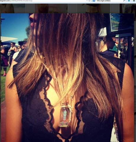 大きなプッシー唇オンリーファンズ HD 写真