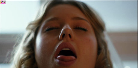 Isabelle Cornish ポルノスター 独占 アーカイブ