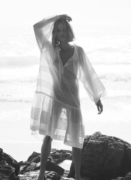 Isabelle Cornish ポルノ女優 写真