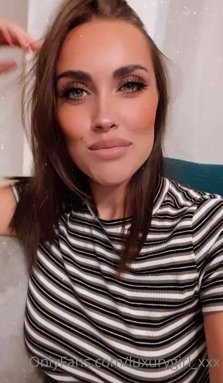 Kristina Sweet 高品質のポルノスター 画像