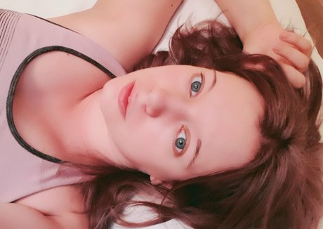 Lysande Gunaretta XXXモデル 画像