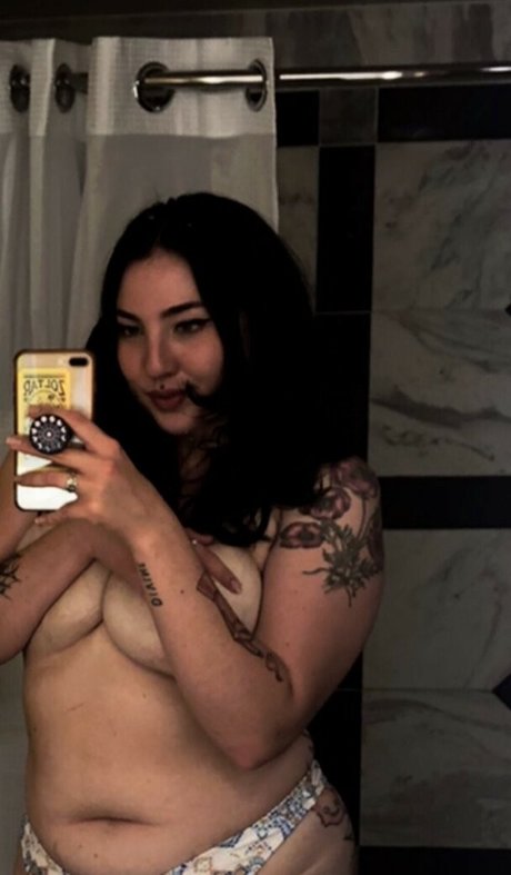 deathbydesign 完璧なモデル 写真