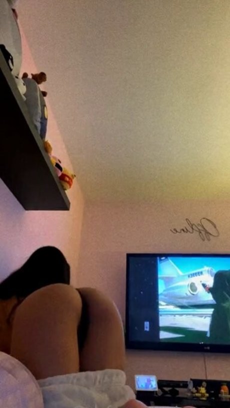 Ovnezz 最高のスター 写真