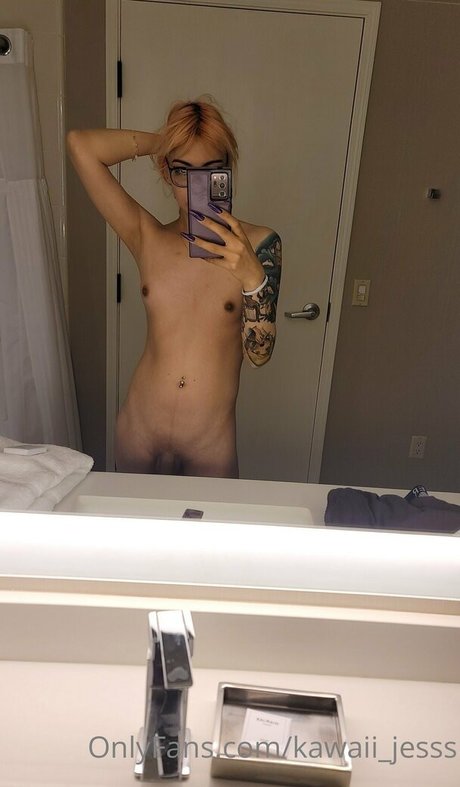 kawaii jesss ポルノモデル 写真