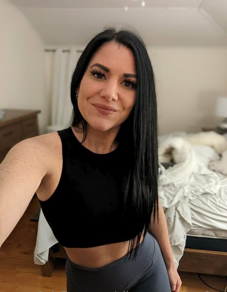 美しい顔のオンリーファンズ セクシーxxx ギャラリー