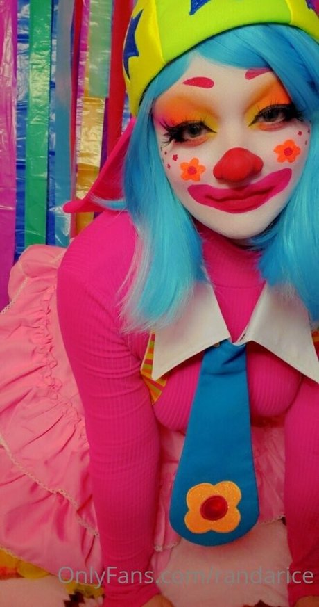 フィットネス 裸 オンリーファンズ アダルト無料 画像