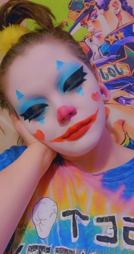 巨尻熟女オンリーファンズ ヌード 画像