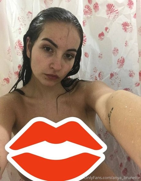 anyabrunette 完璧な女優 写真