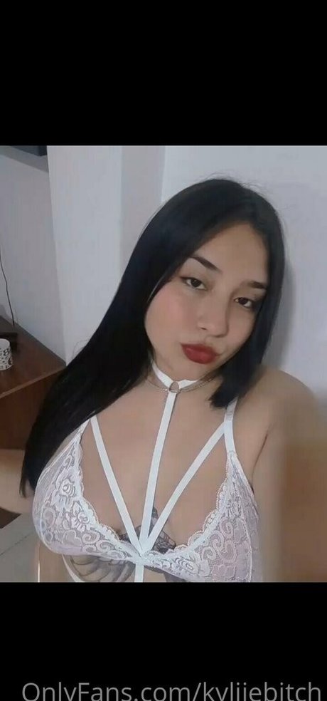 大きなプッシー唇オンリーファンズ アートポルノ 画像