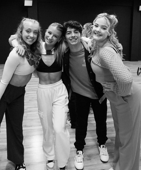 Kaitlin Yamano ホットなポルノスター 画像