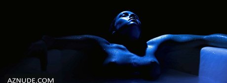 Lilly Fleur Pointeaux ポルノモデル 画像