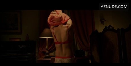 Lilly Fleur Pointeaux 裸の女優 写真