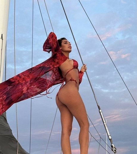 中出し 主観 オンリーファンズ トップ 写真